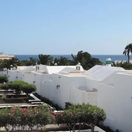 Apartment Casa Mamen Spacious With Sea Views Puerto del Carmen (Lanzarote)